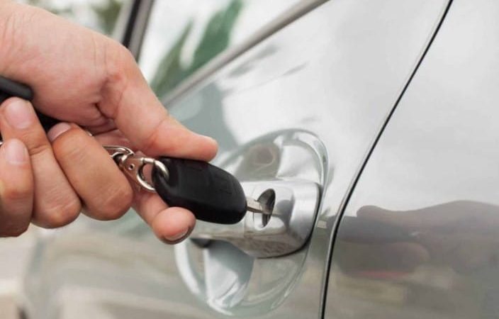 Pintu Mobil Macet, Ketahui Cara Memperbaiki Door Lock Mobil